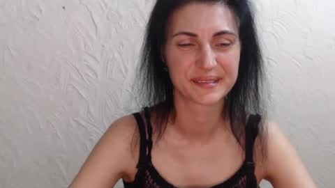 Snapshot of nensyfay_ chatting on June 11, 4:49 pm Nensy online show from June 11, 4:49 pm