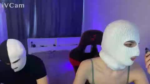 Snapshot of nensyxgenry chatting on March 16, 6:39 am Fieryblow online show from March 16, 6:39 am