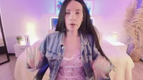Snapshot of neo_sarah_ chatting on May 10, 3:44 am Sarah online show from May 10, 3:44 am