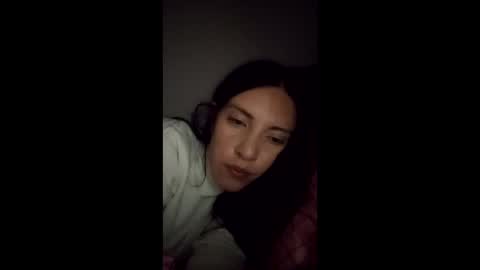 Snapshot of neo_sarah_ chatting on May 23, 5:39 pm Sarah online show from May 23, 5:39 pm
