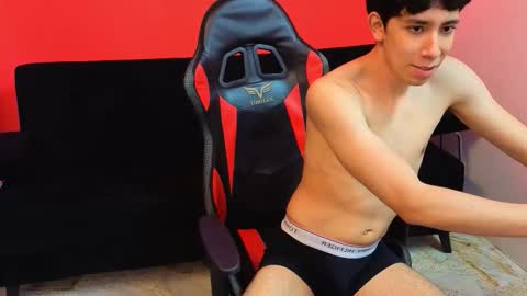 just Daniel  online show from December 19, 7:43 pm