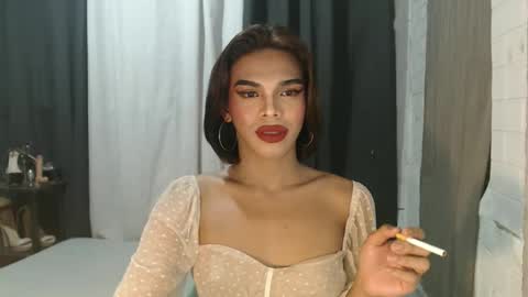 neomi online show from November 30, 4:22 pm