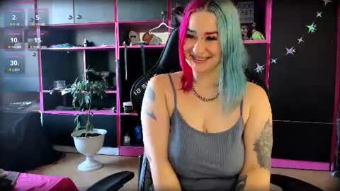 Snapshot of neon_baddie chatting on July 22, 7:33 am Ada online show from July 22, 7:33 am