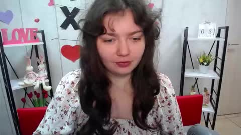 NeonilaLisova online show from October 4, 5:38 am