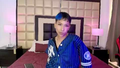 Snapshot of neoxangel69 chatting on June 22, 8:50 pm neoxangel69 online show from June 22, 8:50 pm