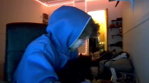 nephew_p online show from April 28, 12:31 am