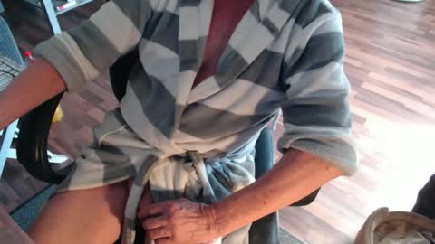 Snapshot of neptun1965 chatting on March 20, 12:54 pm neptun1965 online show from March 20, 12:54 pm