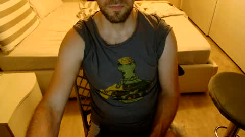 Snapshot of nerchia_89 chatting on May 30, 8:17 pm Nerchia89 online show from May 30, 8:17 pm