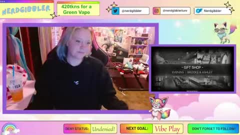 Snapshot of nerdgibbler chatting on July 8, 3:22 am NerdGibbler online show from July 8, 3:22 am