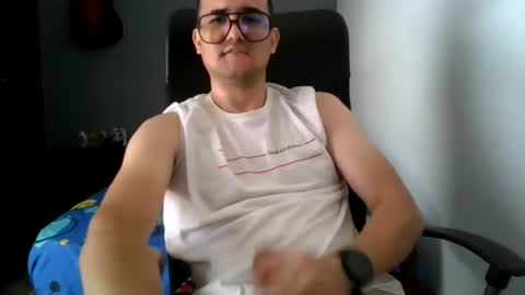 MrBull online show from August 8, 4:31 pm