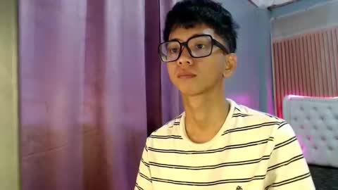 Snapshot of nerdy_nate chatting on June 8, 9:59 pm Ethan online show from June 8, 9:59 pm