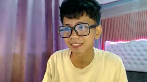Snapshot of nerdy_nate chatting on June 10, 10:08 pm Ethan online show from June 10, 10:08 pm