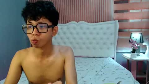 Snapshot of nerdy_nate chatting on July 31, 4:23 am Ethan online show from July 31, 4:23 am