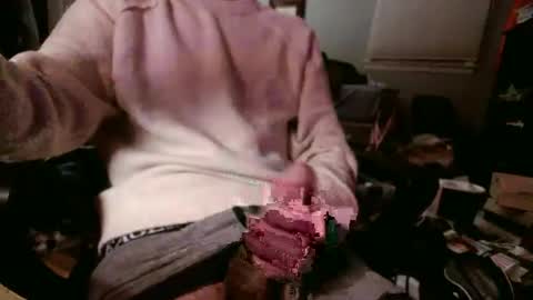 nerdyboi22 online show from January 2, 5:46 am