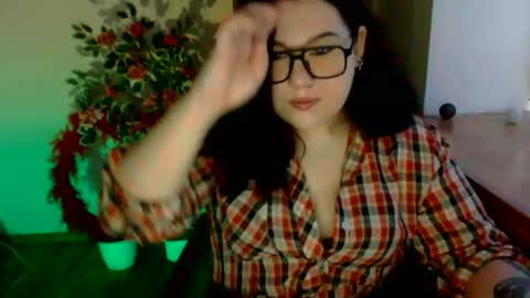 nereia online show from March 16, 8:40 am