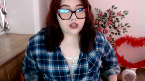 Snapshot of nereia chatting on June 10, 6:51 pm nereia online show from June 10, 6:51 pm