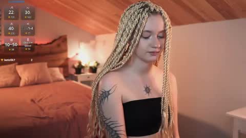 Snapshot of nerissa_xo chatting on June 3, 11:46 am Nerissa online show from June 3, 11:46 am