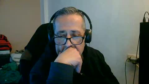 neron401 online show from February 15, 4:03 pm