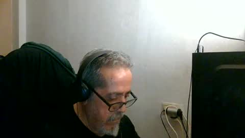 neron401 online show from May 18, 4:07 am