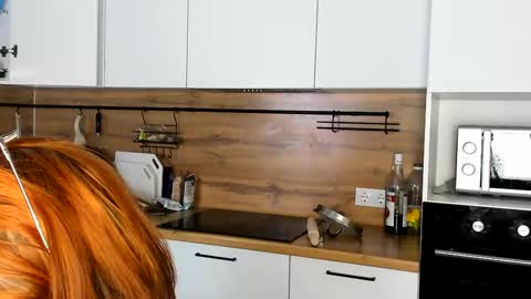 Nessa online show from March 18, 10:40 am