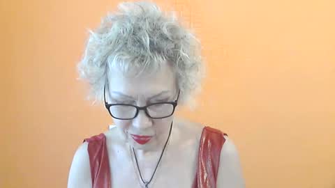 Snapshot of nessyjenixs chatting on June 10, 7:29 am NessyJenixs online show from June 10, 7:29 am