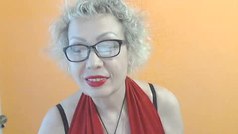 Snapshot of nessyjenixs chatting on June 19, 1:37 pm NessyJenixs online show from June 19, 1:37 pm