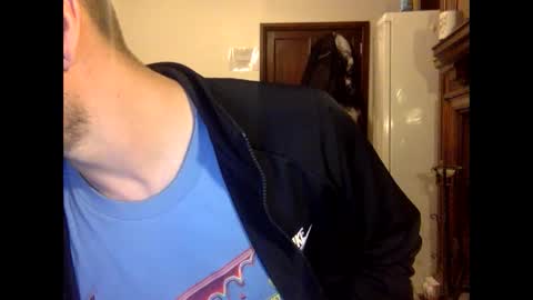 Snapshot of nevermind298079 chatting on February 25, 5:25 pm nevermind298079 online show from February 25, 5:25 pm