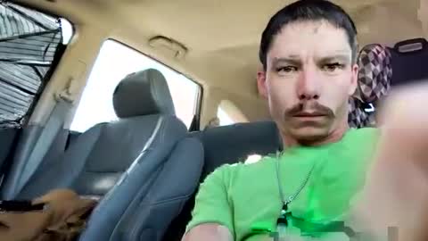 Snapshot of neversatisfied911 chatting on February 28, 5:26 pm NvrSats911 online show from February 28, 5:26 pm