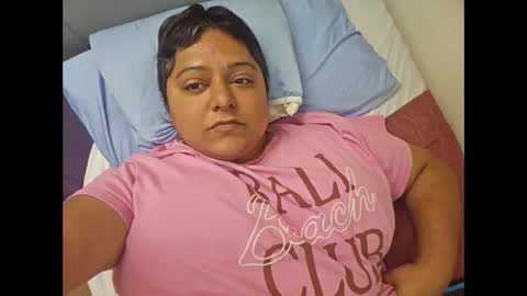 Snapshot of neverwiser chatting on October 6, 5:54 pm neverwiser online show from October 6, 5:54 pm