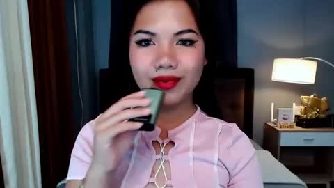 Snapshot of new_jasmine_here chatting on March 20, 11:48 am Jazz online show from March 20, 11:48 am