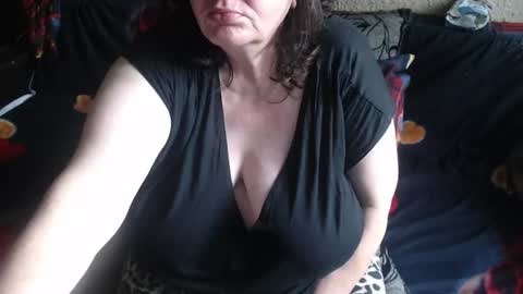 Snapshot of new_milf chatting on July 9, 4:49 am Lilly online show from July 9, 4:49 am