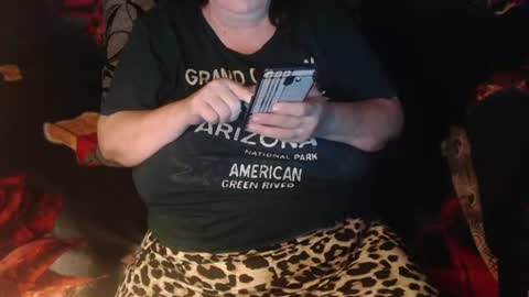 Snapshot of new_milf chatting on July 10, 2:05 am Lilly online show from July 10, 2:05 am