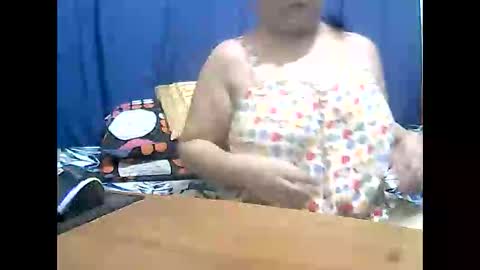 Snapshot of new_taboo_fetishqueen chatting on May 18, 7:25 am mariapaula online show from May 18, 7:25 am