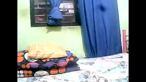 Snapshot of new_taboo_fetishqueen chatting on June 3, 2:44 pm mariapaula online show from June 3, 2:44 pm