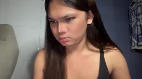 Snapshot of newbitch_intown69 chatting on December 18, 6:43 am Jane online show from December 18, 6:43 am