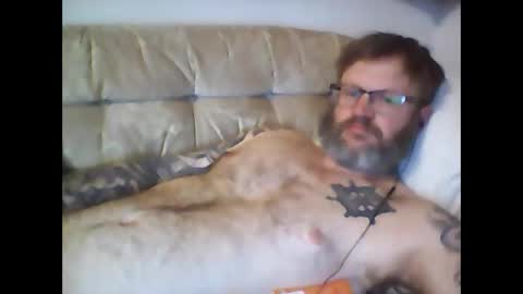 Snapshot of newbreed666 chatting on December 10, 11:40 pm NEWBREED666 online show from December 10, 11:40 pm