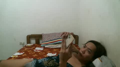 Snapshot of newest_star69 chatting on January 15, 12:51 am Lucy Pearl online show from January 15, 12:51 am