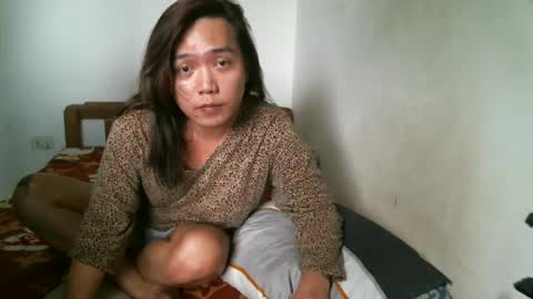 Snapshot of newest_star69 chatting on February 19, 4:34 am Lucy Pearl online show from February 19, 4:34 am