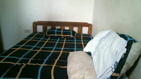 Snapshot of newest_star69 chatting on February 25, 5:30 am Lucy Pearl online show from February 25, 5:30 am