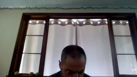Snapshot of newguy81240 chatting on May 29, 1:20 pm Newguy81240 online show from May 29, 1:20 pm