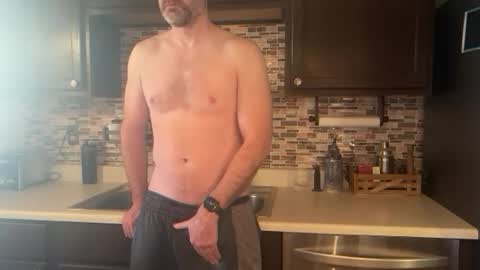 newguy_097 online show from December 14, 2:55 pm