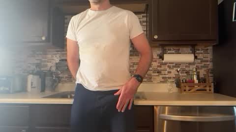 Snapshot of newguy_097 chatting on February 5, 7:07 pm newguy_097 online show from February 5, 7:07 pm