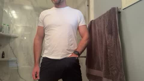 Snapshot of newguy_097 chatting on February 13, 11:01 pm newguy_097 online show from February 13, 11:01 pm