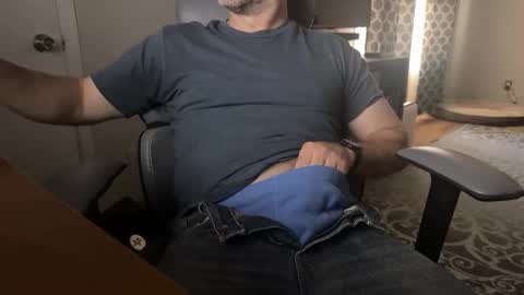 Snapshot of newguy_097 chatting on March 6, 8:05 pm newguy_097 online show from March 6, 8:05 pm