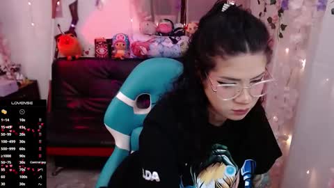 New Account Jade Delux online show from September 19, 8:20 pm