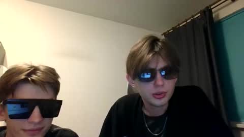 Snapshot of newjerseyboy123 chatting on November 1, 9:50 pm newjerseyboy online show from November 1, 9:50 pm