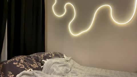 Nova online show from February 13, 9:38 pm