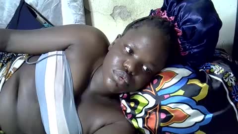 ryena and pam online show from December 12, 6:25 am