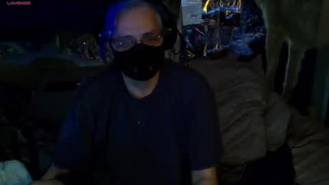 Snapshot of newstylebc chatting on December 2, 3:15 am cristian online show from December 2, 3:15 am