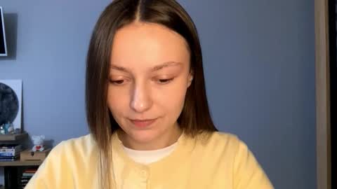 Snapshot of next_fantasy_bb chatting on November 11, 2:06 pm Agne online show from November 11, 2:06 pm